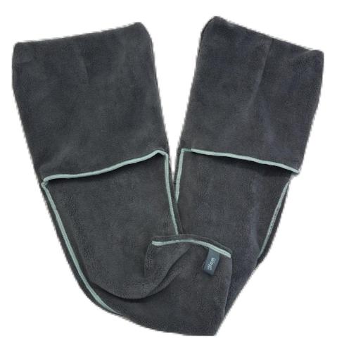 Henry Wag Microfibre Glove Towel for Pets | Barks &amp; Bunnies